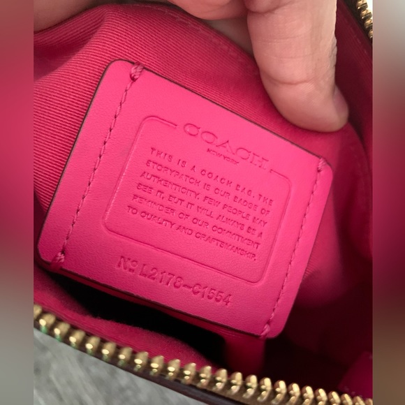 Rowan File Bag in signature Canvas COACH - Picture 3 of 16